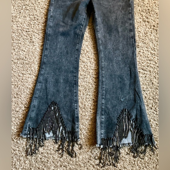Buckle Blue B Collection Rhinestone Fringe Cropped Flare Jeans – Size Small - Picture 8 of 15